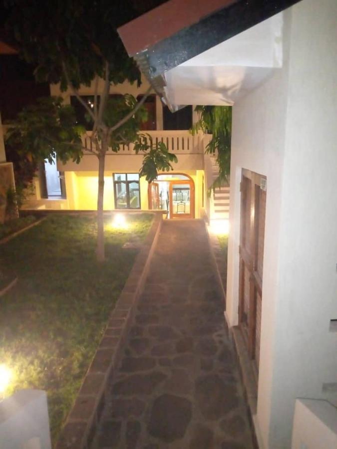 Coast View Resort Кигома Екстериор снимка