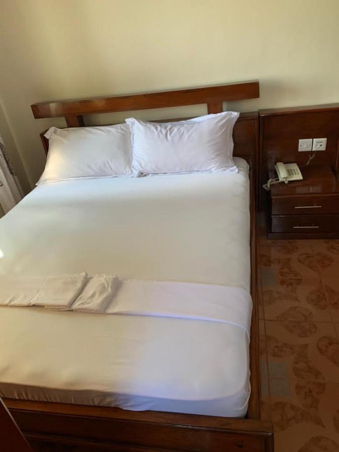 Coast View Resort Кигома Екстериор снимка